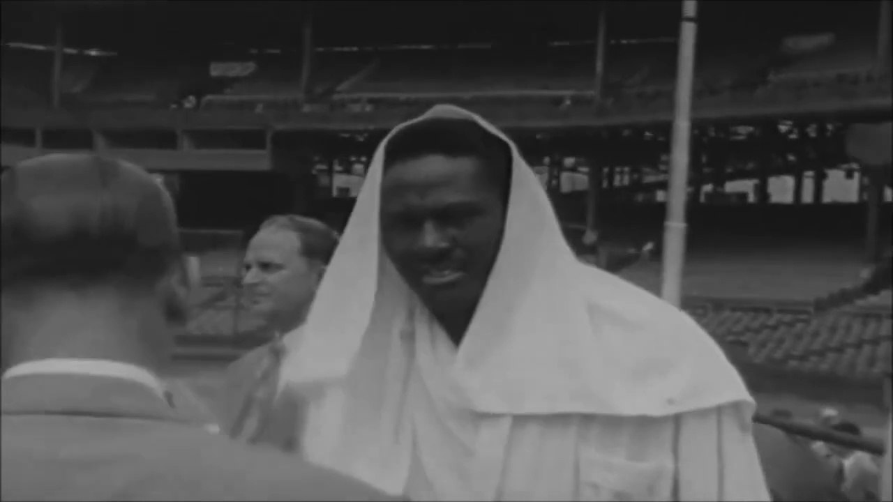 Ezzard Charles - Defense Highlights (haNZAgod)
