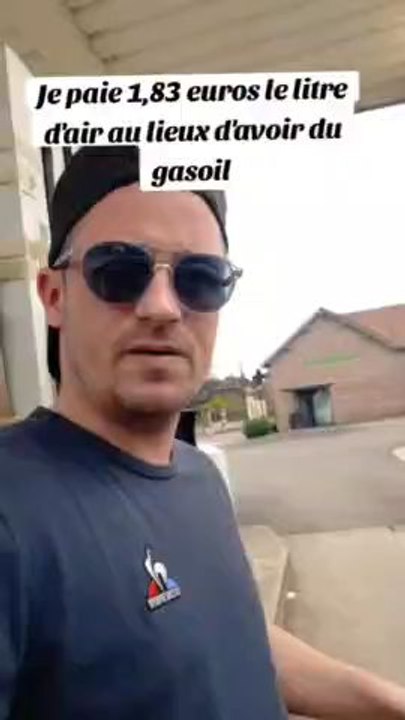  DOSSIER MANIPULATION : ARNAQUE À LA POMPE ? J'ai bien regardé la vidéo, je n'arrive pas à voir si le tuyau utilisé pour l'information est bien celui du véhicule.. Je suis en train de payer de l'air les amis !!