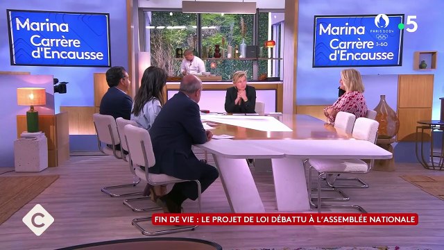 Marina Carrère d'Encausse dans C à vous