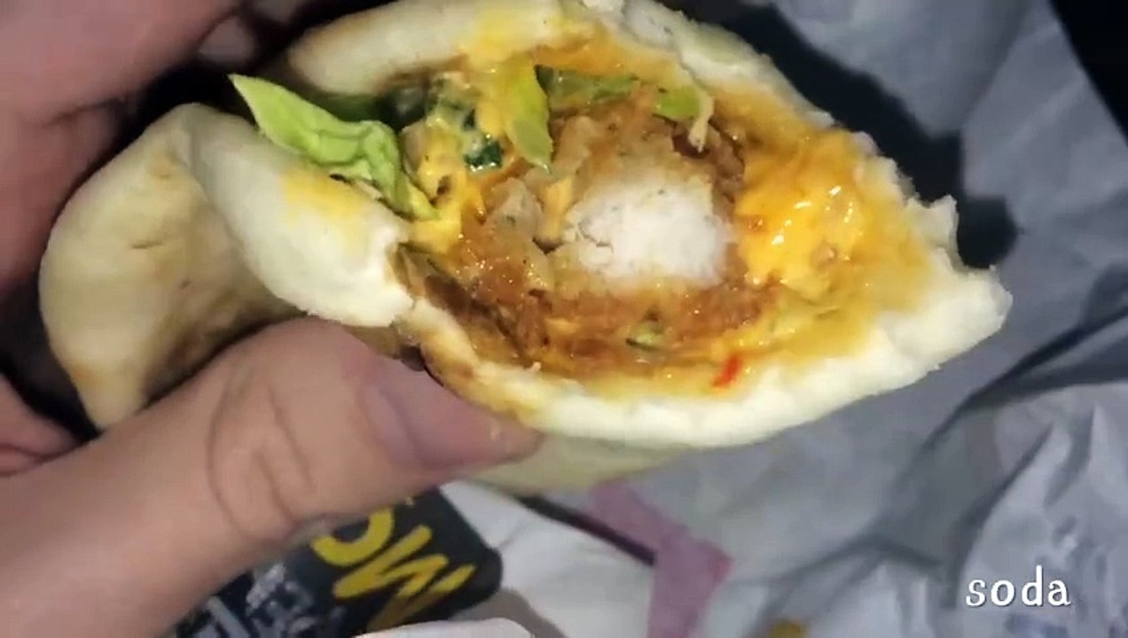 Trying a $2 Supercharged Slider from KFC