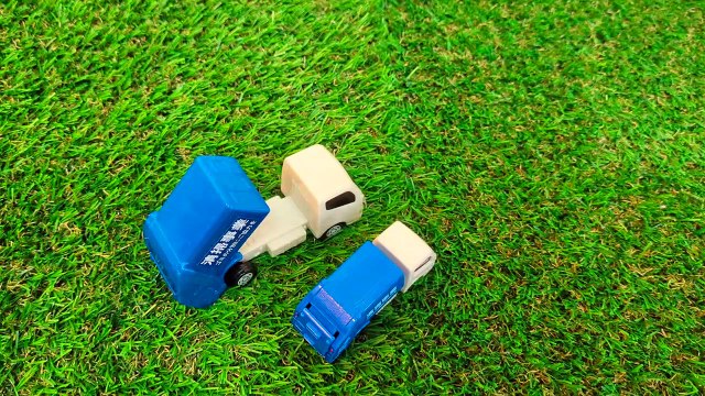 【比較】トミカとハッピーセットのトミカを比べてみた！compared Tomica and Happy meal 's Tomica!【no BGM】