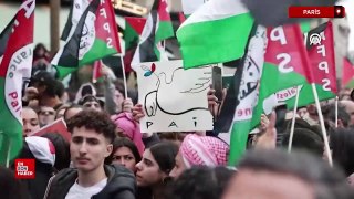 İsrail'in Refah'a saldırısı Paris'te protesto edildi