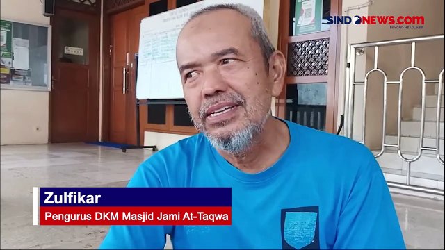 Terekam CCTV, Pria Nekat Curi Kotak Amal Masjid di Depok