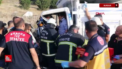 Burdur'da nişan alışverişi dönüşünde meydana gelen kaza