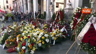 Mattarella commemora la strage di Piazza della Loggia, corona di fiori a Brescia