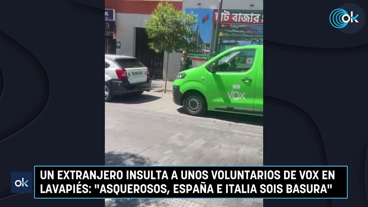 Un extranjero insulta a unos voluntarios de Vox en Lavapiés: "Asquerosos, España e Italia sois basura"