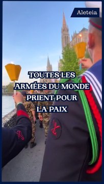 Toutes les armées du monde prient pour la paix