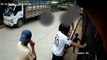 Captan a motociclista hondureño impactar contra camión