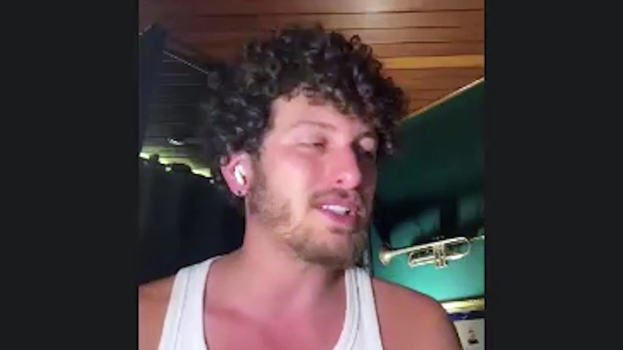 Bryan Behr fala da importância das letras das músicas para ele