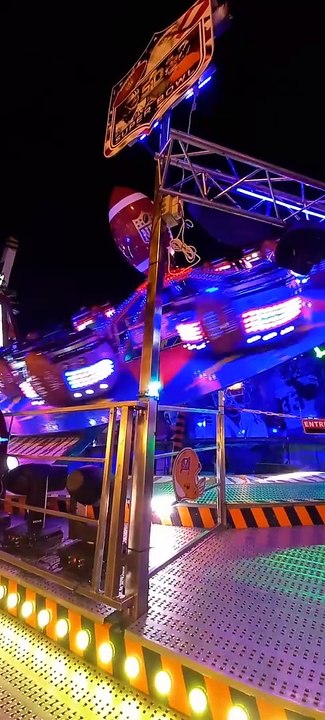 Nombreuses Attractions   Foire des Rameaux de Grenoble  #france #grenoble #foire #divertissement   (15)