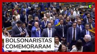 Congresso mantém veto de Bolsonaro e barra transformar em crime divulgação de fake news eleitoral