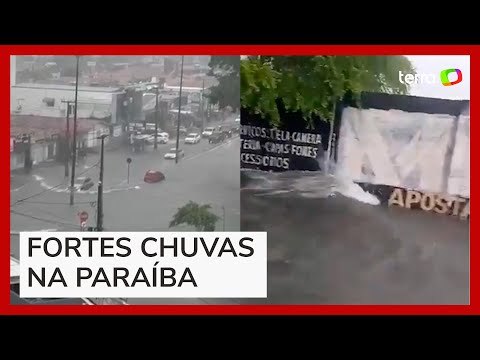 Temporal causa alagamentos em bairros de João Pessoa (PB)