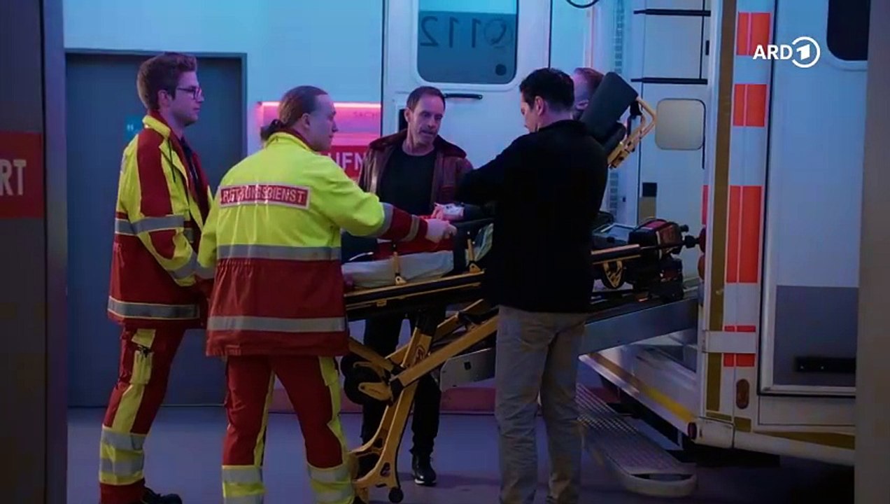 In aller Freundschaft: Alles kann so schnell vorbei sein | Folge 1055