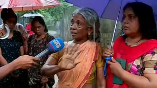 'മഴപെയ്താ വെള്ളം ഒഴുകിപ്പോവില്ല; ചേരയും പാമ്പും വീട്ടിൽ കയറും'; വെള്ളക്കെട്ടിൽ മുങ്ങി ആലപ്പുഴ