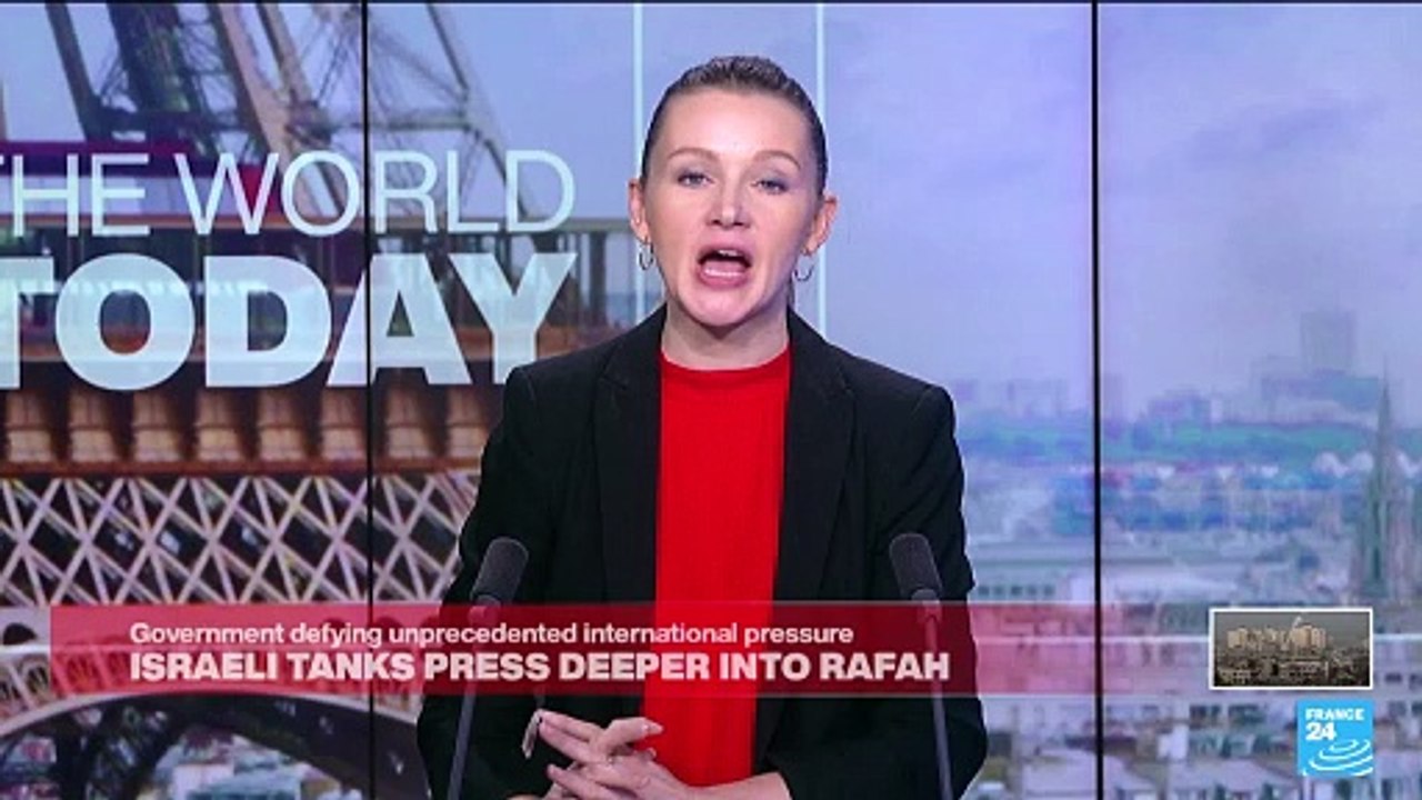 South Africans vote with ANC rule in balance