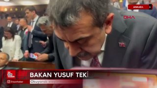 Bakan Yusuf Tekin: Okuyarak eleştirmelerini tavsiye ediyorum