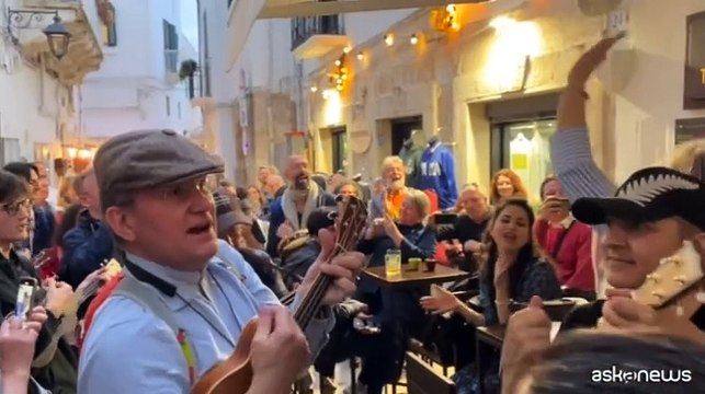 Monopoli, al via il pi? grande festival dedicato all'ukulele