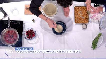 Vos recettes : la savoureuse soupe d'amandes, cerises et streusel !