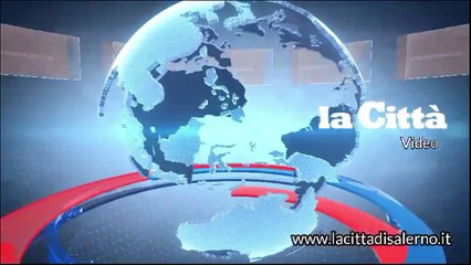 Mercato San Severino, palo cade e colpisce passante