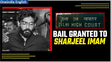 Скачать видео: Sharjeel Imam Bail: Delhi HC Grants Bail in Sedition Case, Yet He Will Stay in Jail | Here’s Why