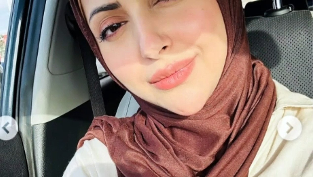 اداکارہ مومل خالد عثمان نے اسلام کی خاطر انڈسٹری چھوڑ دی|Momal khalid Usman give up showbizindustry