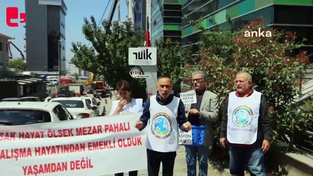 Emekliler TÜİK binası önünden seslendi: 'Enflasyonu emeklinin enflasyon sepetine göre açıklayın'