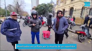 Movilizados en La Plata por la muerte de un repartidor