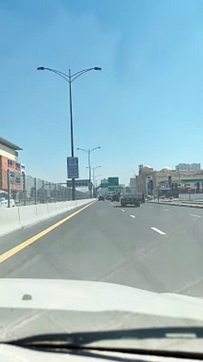 Dubai to Abu Dhabi road trip