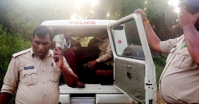 वीडियो # तस्करी कर ले जा रहे थे गोवंश, दो आरोपी गिरफ्तार