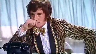 Monty Python's Flying Circus S02 E05 - Live from the Grill o Mat