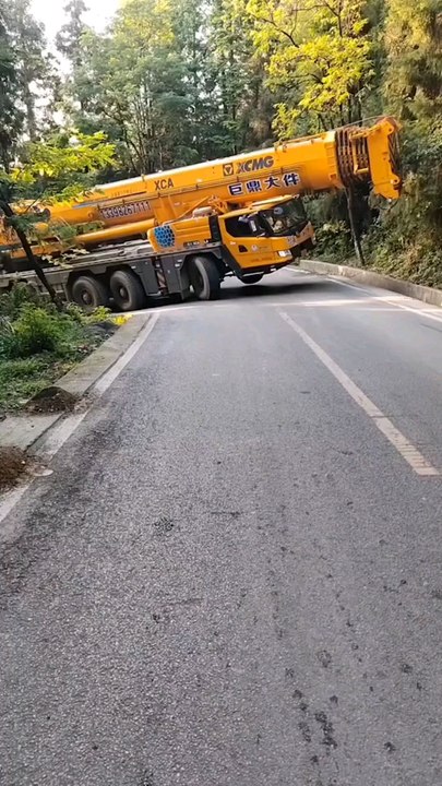 Skilled crane operators in the world 