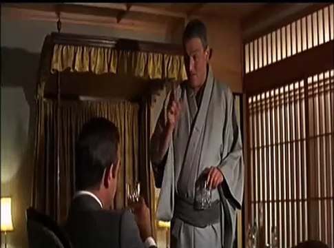 On ne vit que deux fois Bande-annonce (ES)