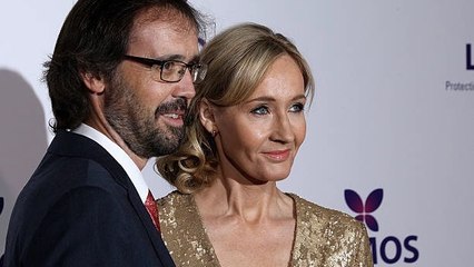 Los Seres Queridos De JK Rowling Le "Suplicaron" Que No Hiciera Comentarios Tránsfobos
