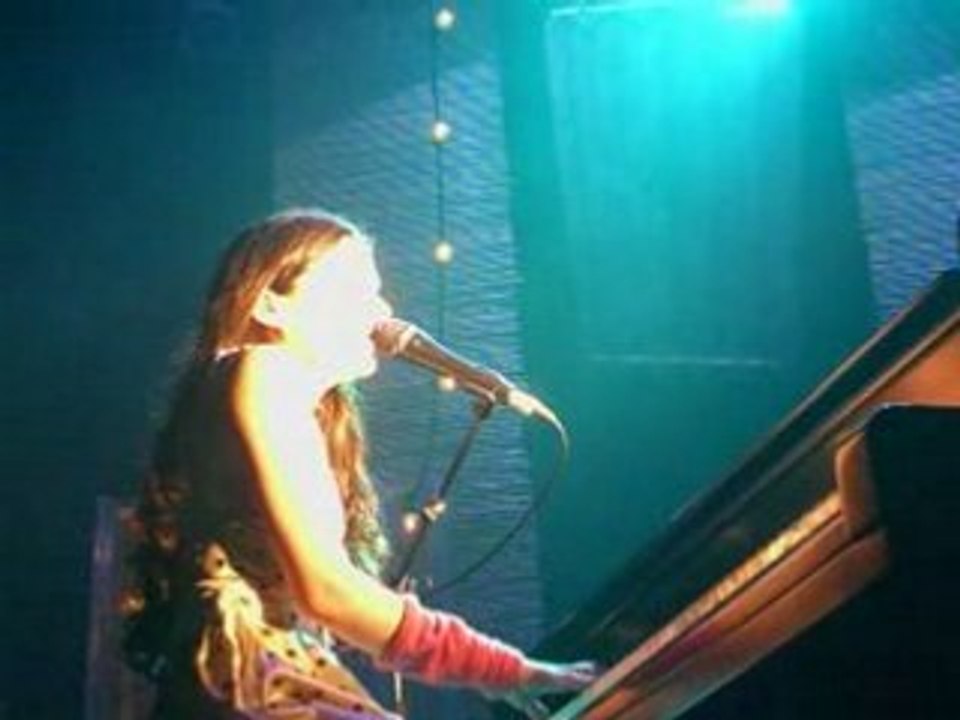 Yael Naim - Toxic