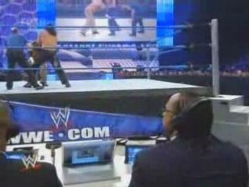 WWE SD 4.11.08 MATT HARDY VS CHUCK PALUMBO PART 2