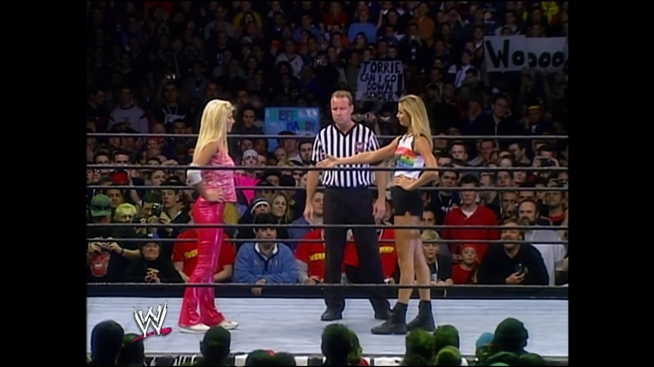 WWE Global Warming 2002 Stacy Keibler vs. Torrie Wilson
