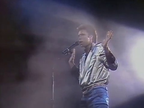 UNDER THE GUN by Cliff Richard - live performance 1984 stereo + lyrics