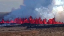 La nueva erupción de un volcán de Islandia provoca una cortina de fuego en Grindavík