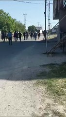 Arnavutköy’de kaçak yapıların yıkımında arbede
