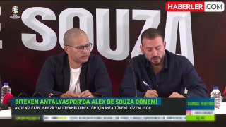 Antalyaspor, Fenerbahçe'nin Efsanesi Alex de Souza ile 2 Yıllık Sözleşme İmzaladı
