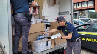 2 tonnellate di sigarette di contrabbando sequestrate tra Napoli e Caserta (30.05.24)