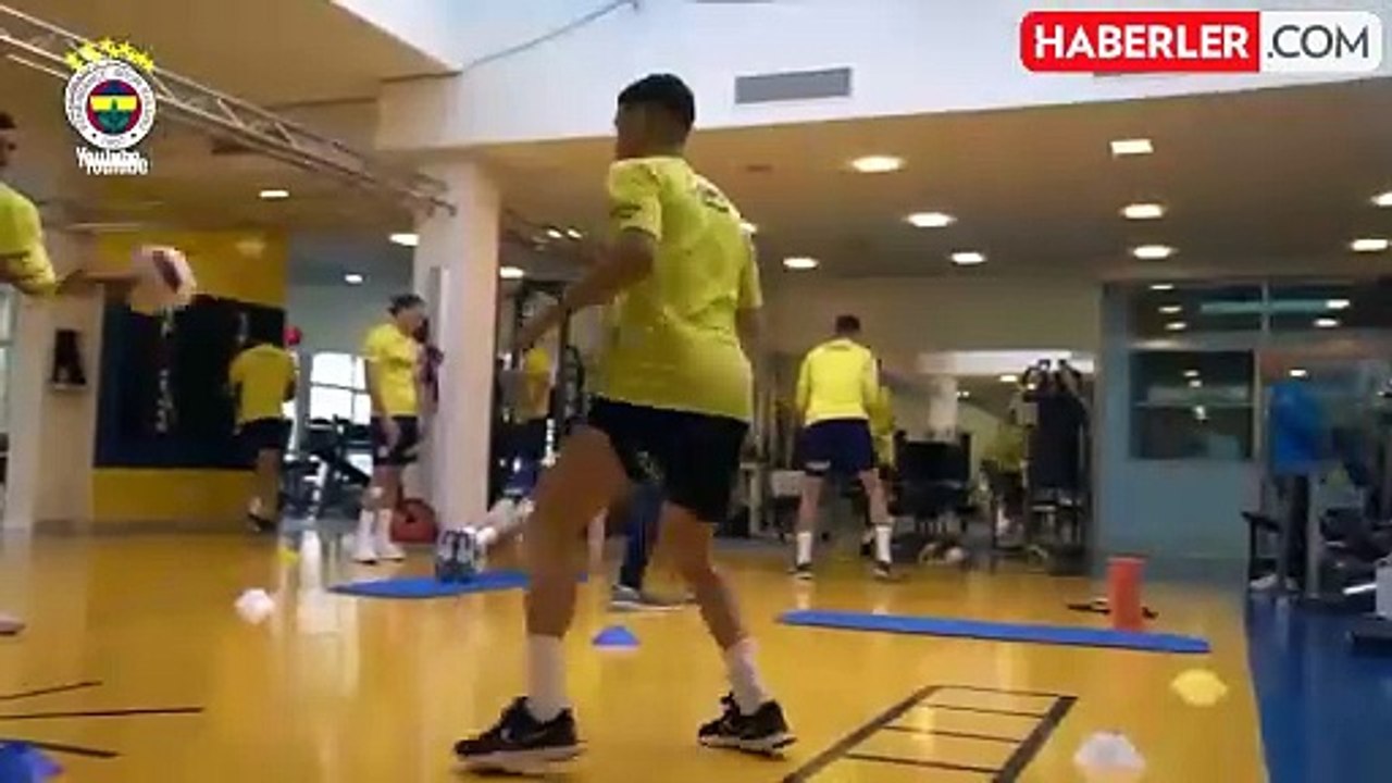 Fenerbahçe, gelecek sezonun ilk transferini Fatih Karagümrük'ten yapıyor