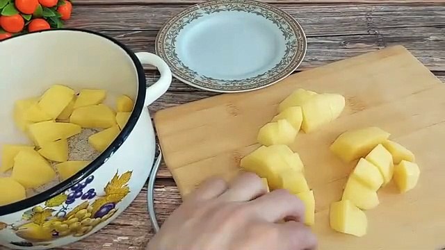 ВЗБИВАЙТЕ КАРТОШКУ С ЯЙЦОМДавно забытый рецепт из СССР Так готовила моя ПРАБАБКА