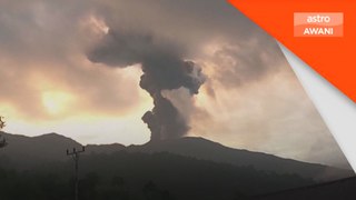Gunung Marapi di Sumatera Barat meletus