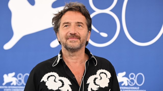 GALA VIDEO - Edouard Baer accusé de harcèlement et d'agressions sexuelles : son spectacle annulé !