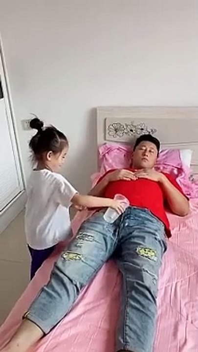 New_Funny_Videos_2021,_Chinese_Funny_Video_try_not_to_laugh_#short_P1579(360p)