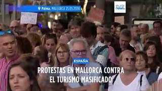 Más de 10.000 personas se manifiestan en Mallorca por el turismo masivo y sus implicaciones
