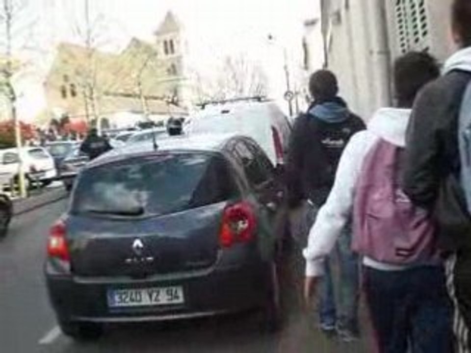 Manif' SM - Arrestation CRS