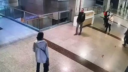 İstanbul Adliyesi’nde ilginç olay! Sahte avukat fena enselendi