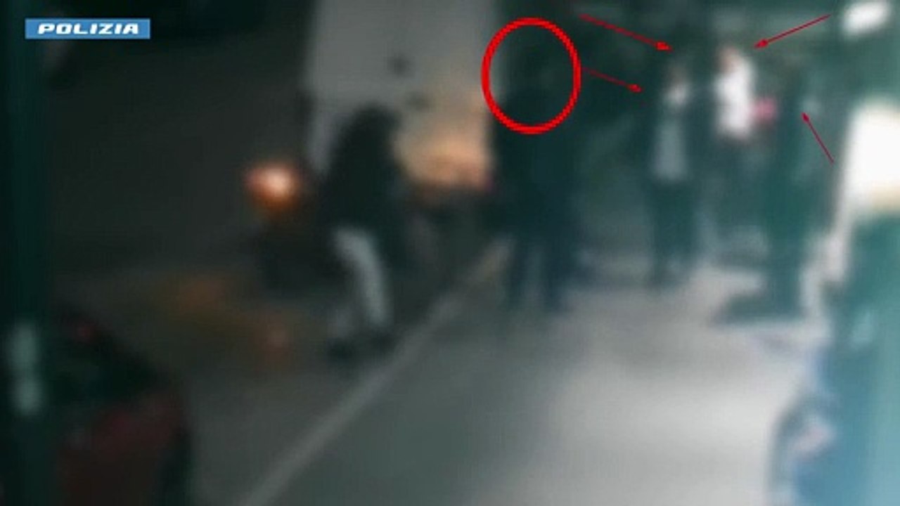 Milano, interviene per difendere una ragazza dal fidanzato e viene picchiato da 4 aggressori